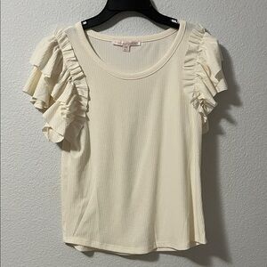 Tea n Rose Ivory Ruffled Sleeve Blouse